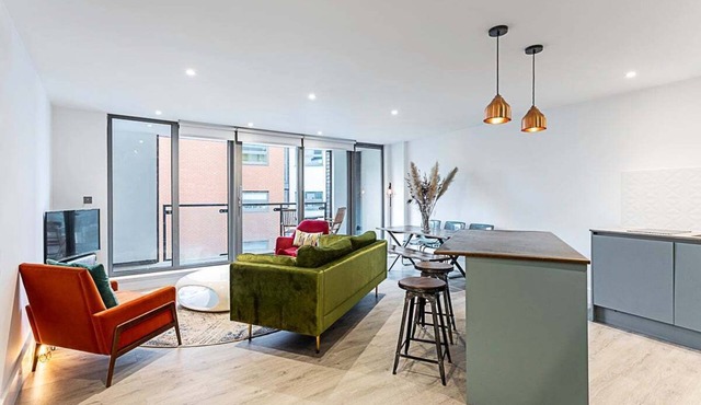 Duplex Two-Bed Apartment Near Tower Bridge