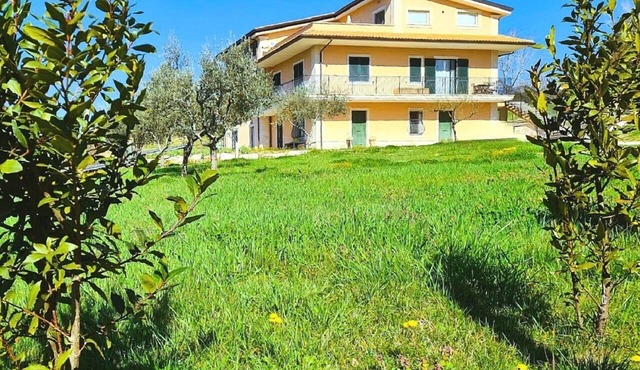 ✨ Exclusive Dwelling in Villa with Panoramic Terrace - Atina