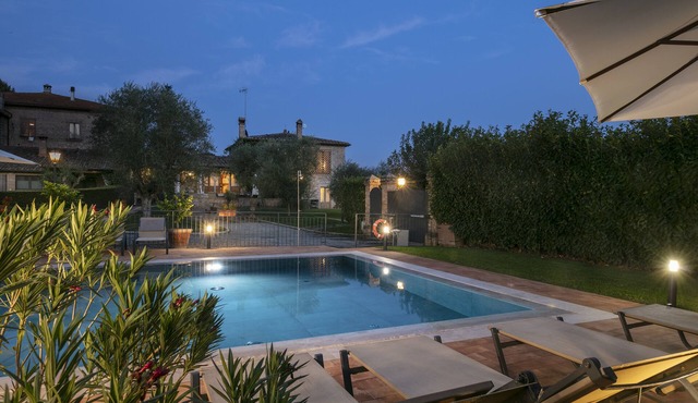 Exclusive luxury property with private pool in Siena countryside Borgo la Chiusa