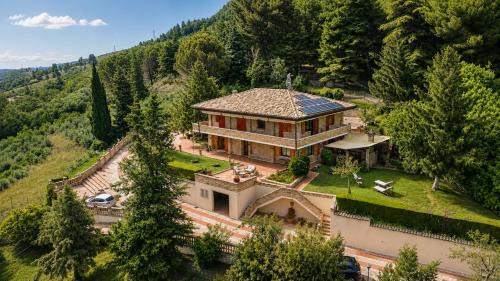 Exclusive Villa Sea & Mountain View, 5 Suites