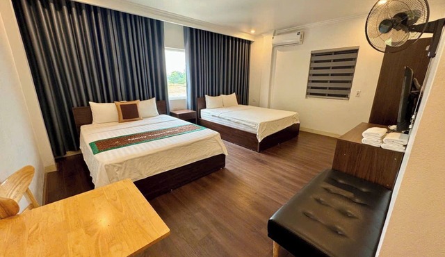 Family Transit Hotel Airport