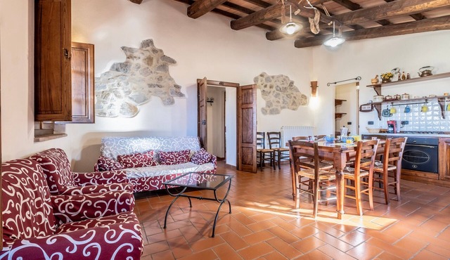 Farmhouse "Genziana" with Shared Pool, Shared Garden & Wi-Fi
