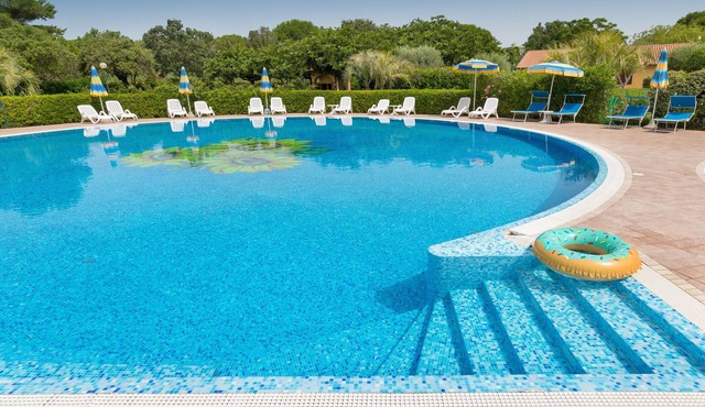 Farmhouse "Il Girasole - Limone" with Shared Pool, Shared Garden & Wi-Fi