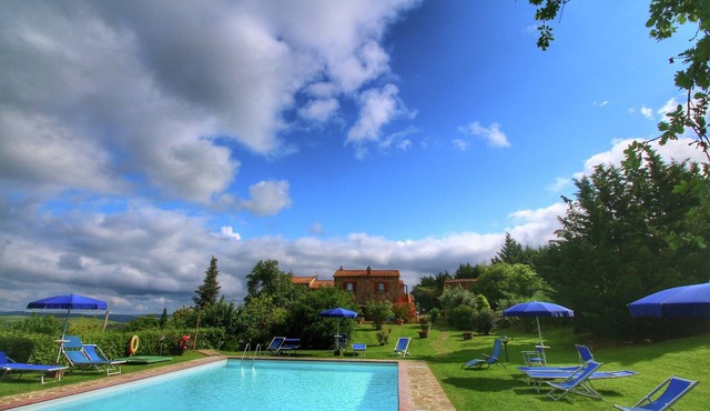Farmhouse in Castiglione Dorcia