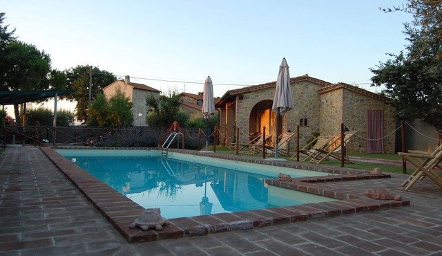 Farmhouse surrounded by the countryside of Umbria, panoramic view of Lake Trasimeno
