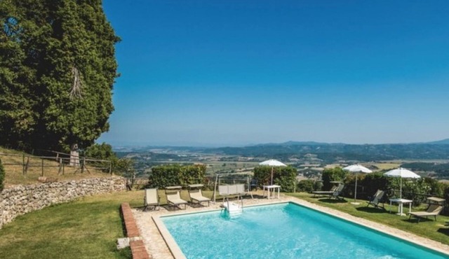 Farmhouse up to 21 guests in panoramic position