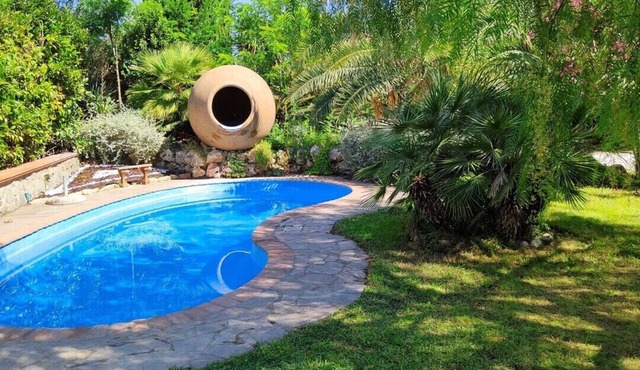 Farmhouse with swimming pool, Rome and Airport short distance