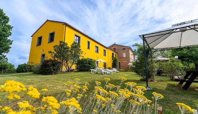 flat 'Girasole' with swimming pool