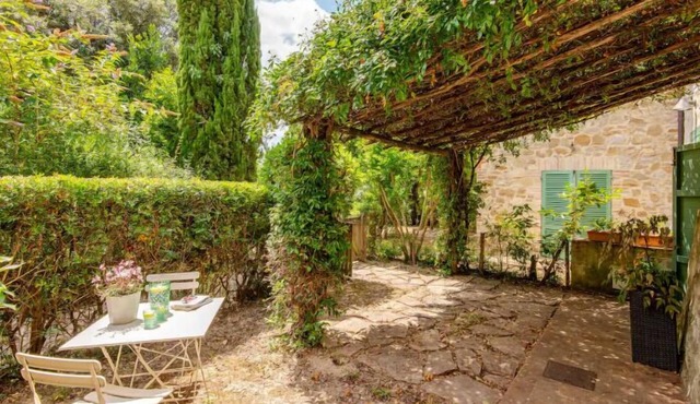 Former monastery with views of Umbria