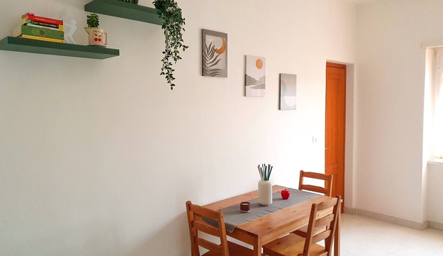 From Nannarè, 14 Palermo Street. in the city center, 5 minutes from the sea and station