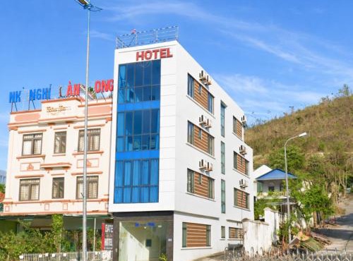 Gate Tuan Chau Hotel