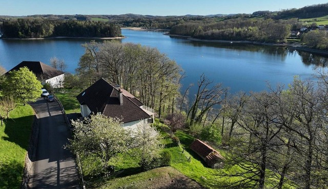 Gite Saint-Étienne-Cantalès, 3 bedrooms, 6 persons