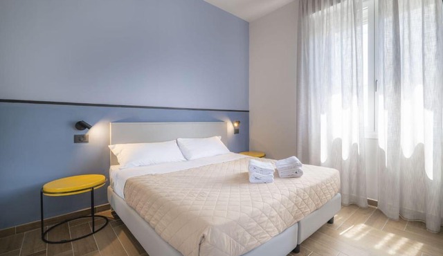 Global Hotel