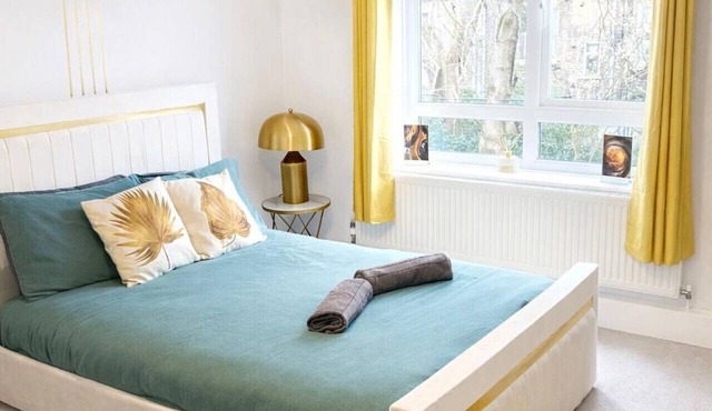 Golden North London luxury home