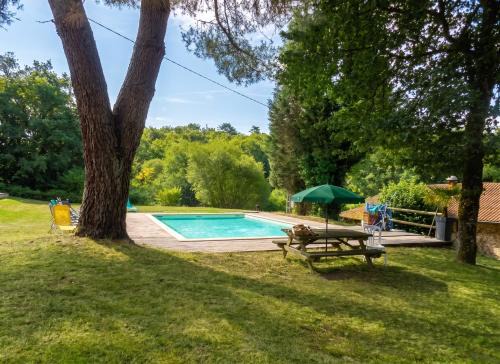 Grande maison de vacances avec piscine à Razès 190 m²