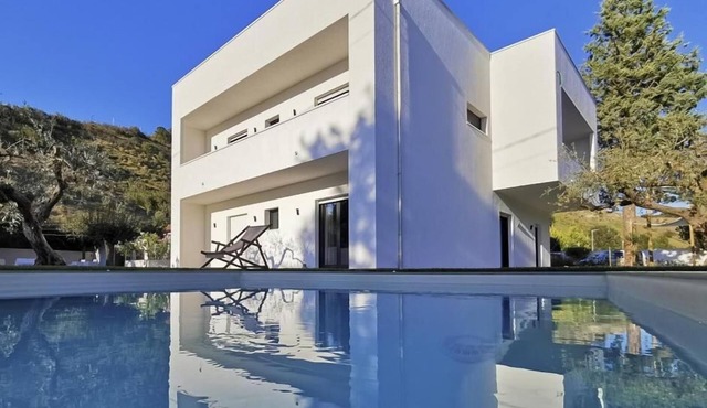 Green Land Boutique Hotel