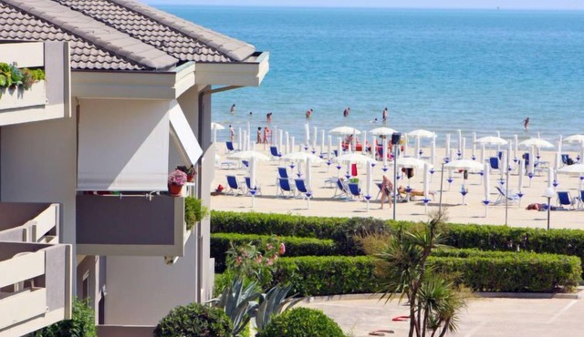 Green Marine, Palme, Ismare by Interhome