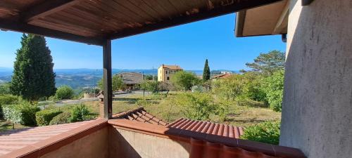 GuestHost - Villa Hannah in the hills with panoramic views