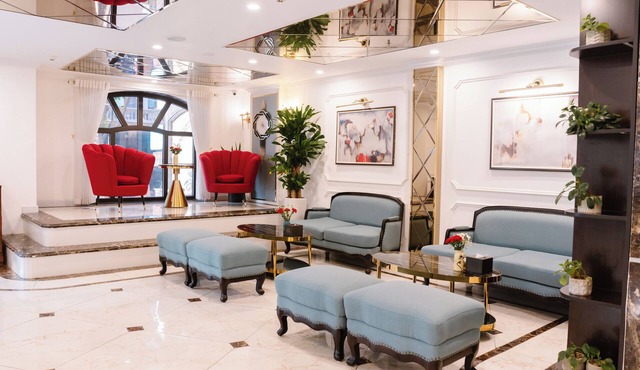 Hồng Vận Hotel