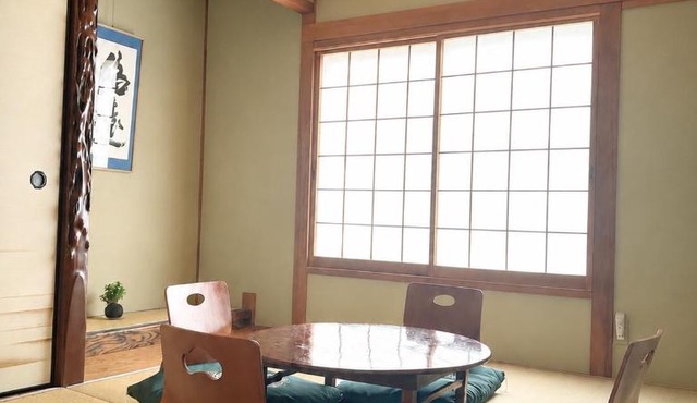 Hirakata house, Easy Access to Kyoto and Osaka