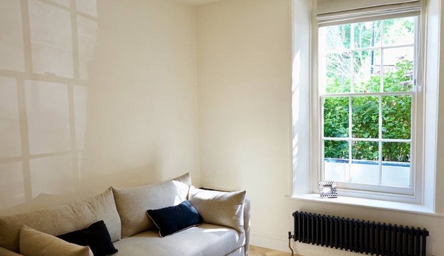 Historic 2BDR Cottage in Dulwich Village