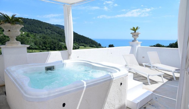 HMO Glamping & Suites in Vignanotica
