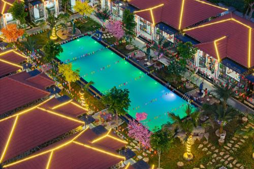 Hoa Lư - An Resort