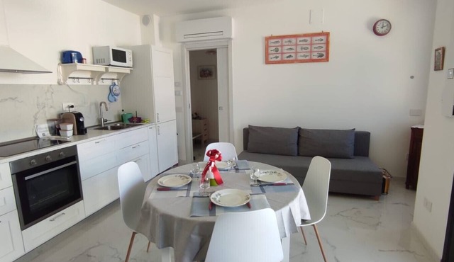 Holiday Home 'Sun Max - Near The Sea' with Sea View, Wi-Fi and Air Conditioning