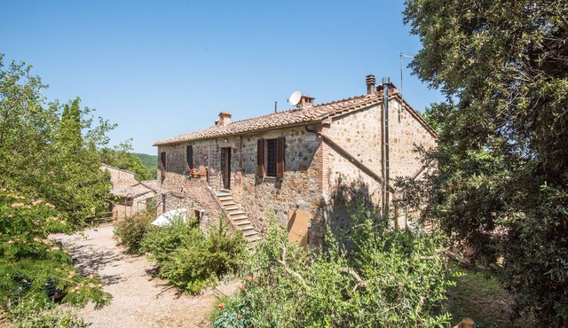 Holiday Apartment "Casa Francesco" with Shared Garden & Wi-Fi