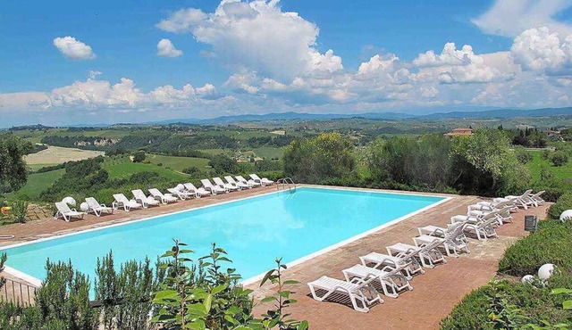 Holiday apartment with pool and terrace