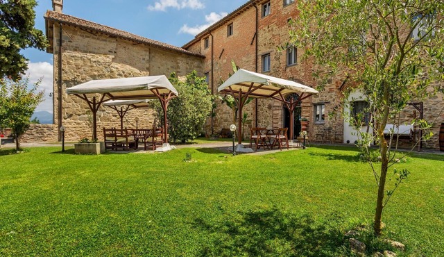 Holiday Home in Umbria near Renaissance Castle