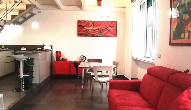 Holiday Home 'The Pepper in Pizzofalcone' with Balcony, Wi-Fi and Air Conditioning