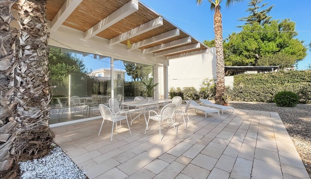 Holiday Home 'Villa Traimari' with Sea View, Wi-Fi and Air Conditioning