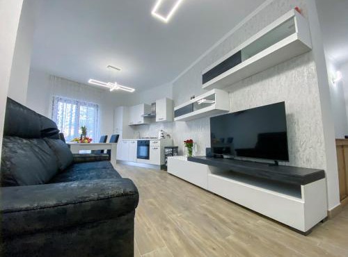 Holiday House 2