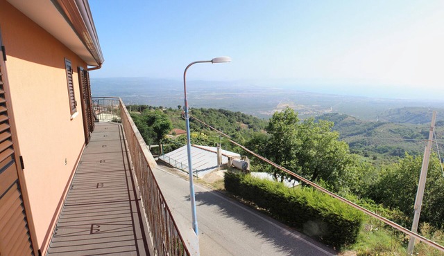 Holiday house with stunning views of the Gulf of St. Eufemia Lamezia Terme