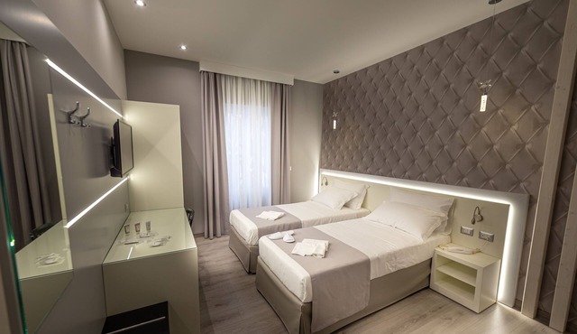 Holygold Suite