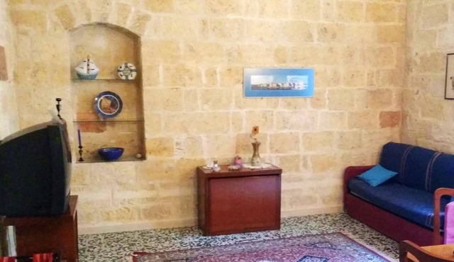 Homerez - Apartement 1 km away from the beach for 5 ppl. with sea view at Trani