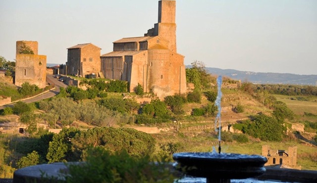 Homerez - Beautiful appartement for 4 ppl. with terrace at Tuscania