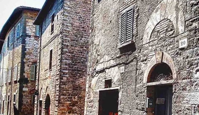 Homerez - Charming House in Gubbio with Mountain View