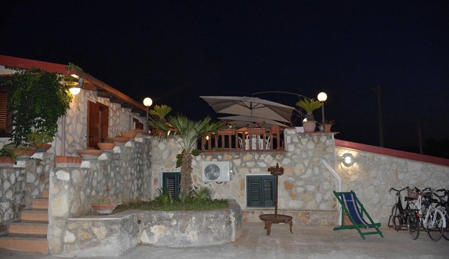 Homerez - Cosy apartment with terrace and garden in Vieste