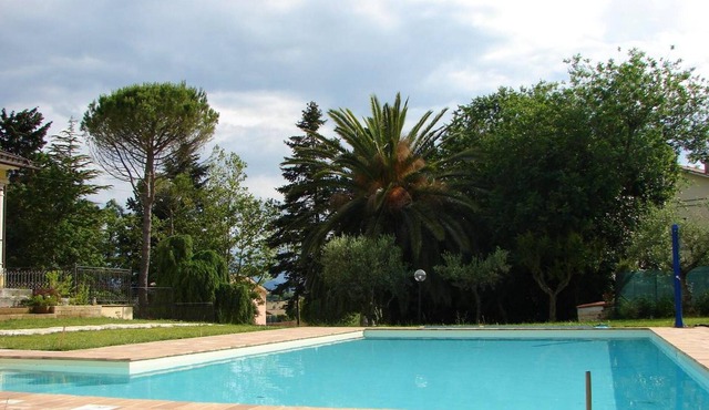 Homerez - House for 8 ppl. with shared pool, jacuzzi and garden at Mogliano