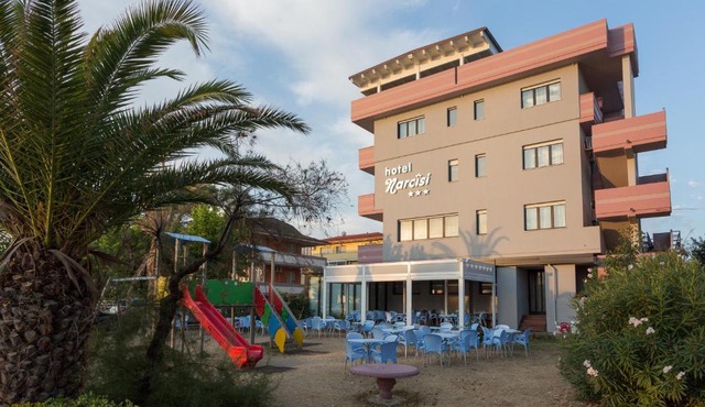 HOTEL NARCISi