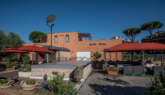 Hotel Petra