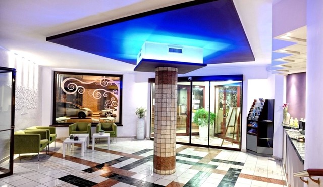 Hotel Prestige