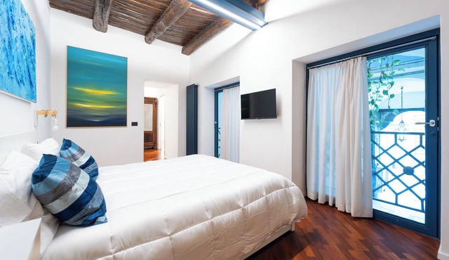 House in the heart of Naples: comfort, style and perfect location