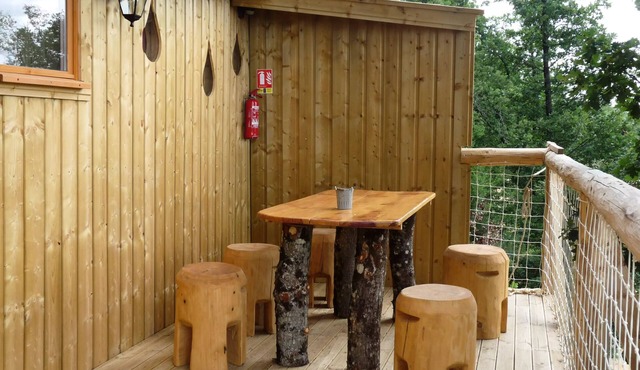 House in the Trees (Sleeps 6)