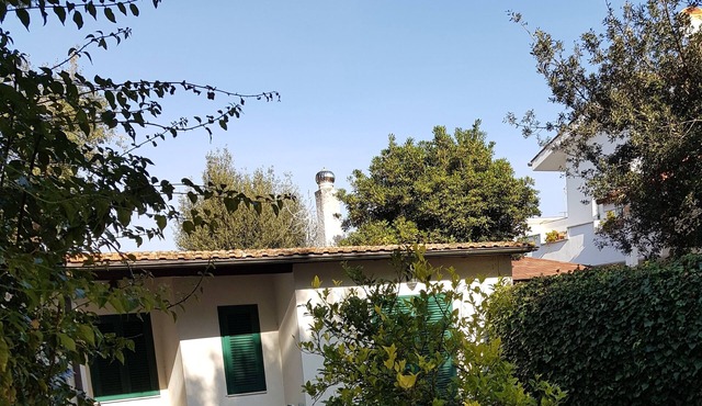 House with garden parking in Fregene, 30 minutes from Rome