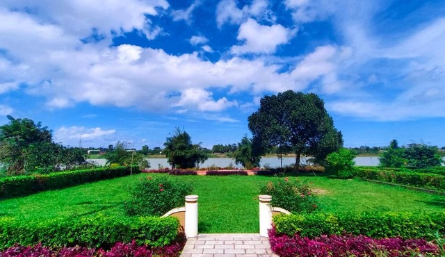 Hue Riverside Boutique Resort & Spa