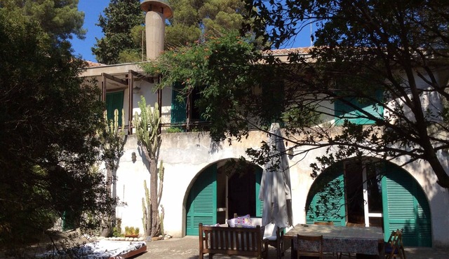 Self-contained loft in Villa in Capo d'Arco, two minutes' walk from sea