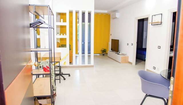Jasmine Holiday House. Cozy and familiar Two-room apartment in Rome!